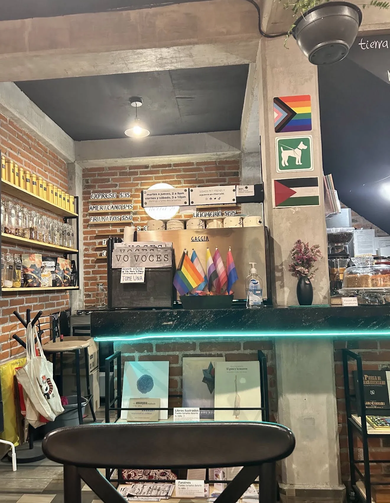Cafetería Tierra 56